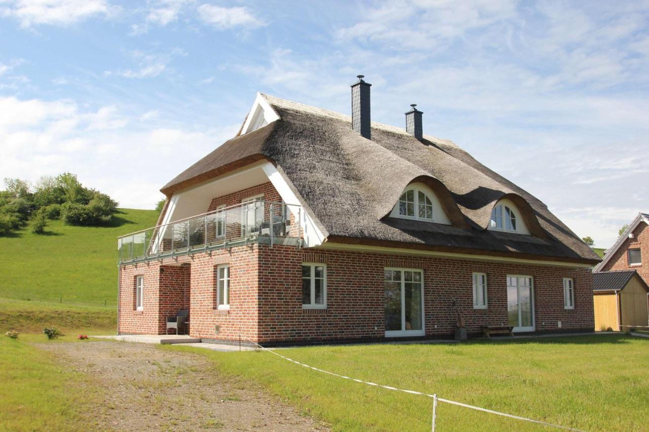 Wassernahes Ferienhaus Mit Meerblick Und Schwimmbadnutzung In Sellin - Ferienhaus Rohrweihe Гагер Экстерьер фото