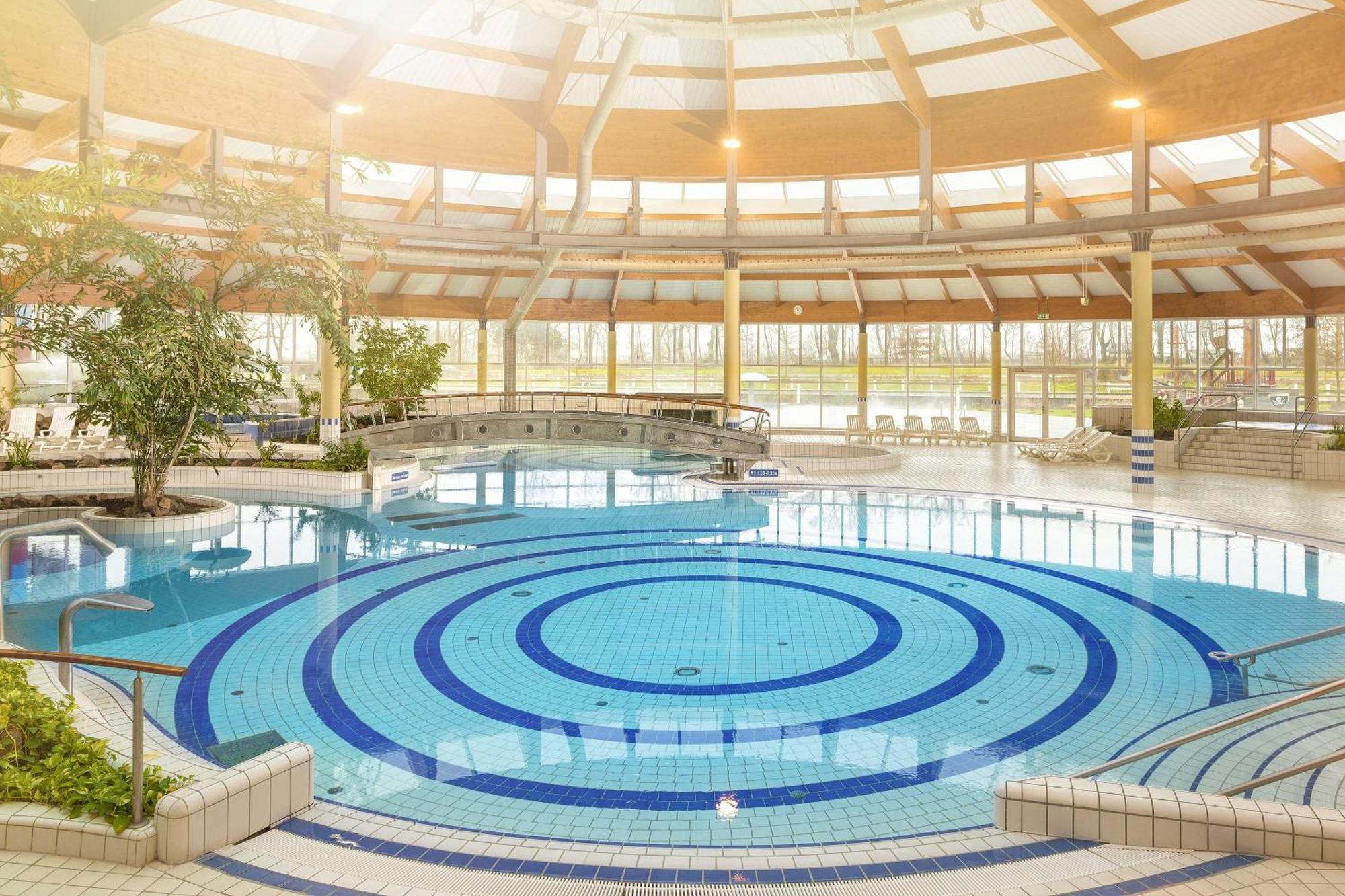 Wassernahes Ferienhaus Mit Meerblick Und Schwimmbadnutzung In Sellin - Ferienhaus Rohrweihe Гагер Экстерьер фото